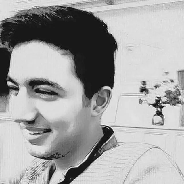 عکس نادر حسینقلی پور 